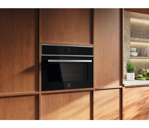 Kuchenka mikrofalowa Electrolux EVM8E09X Grill - 1333554 - zdjęcie 3